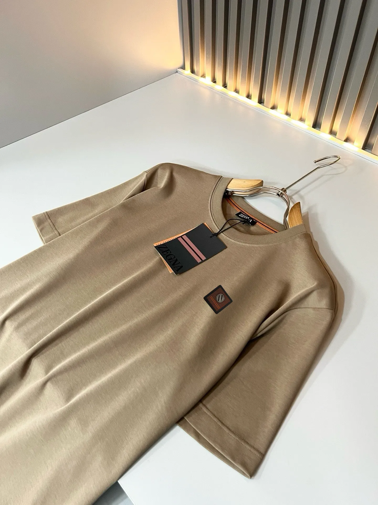 ，Ermenegildo Zeg*a * 2026 T ， ！ Classic ！ ！ ， 、 ！ 、 … Quality 。Size：M-3XL